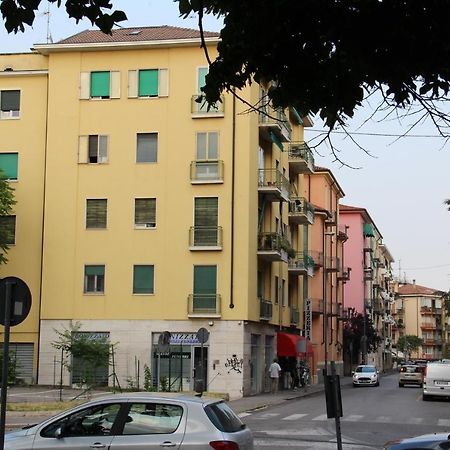 Arcobaleno Affittacamere Verona Buitenkant foto