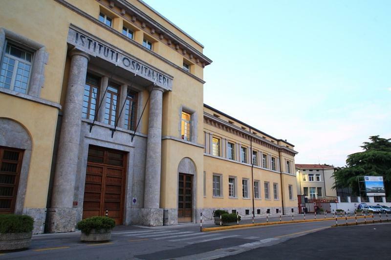 Arcobaleno Affittacamere Verona Buitenkant foto